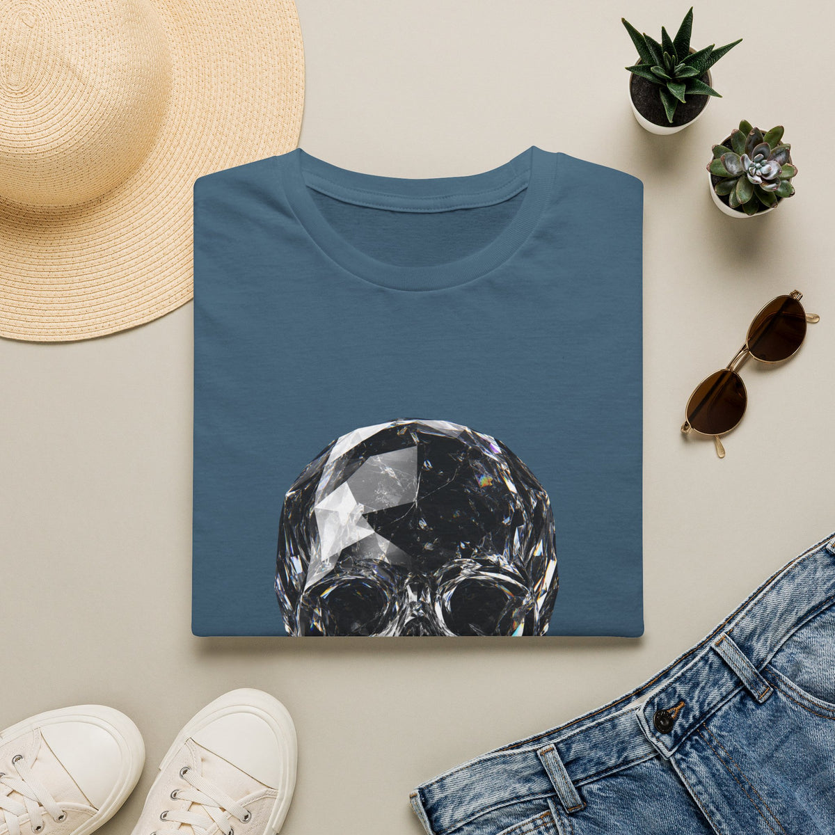 Crystal Skull Noir – Luxury Gothic Crystal Art Design